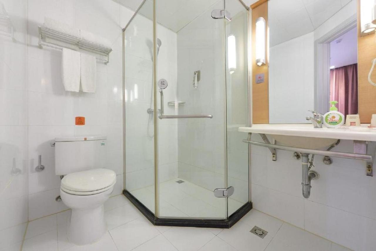 Khách sạn Ymjt 2*